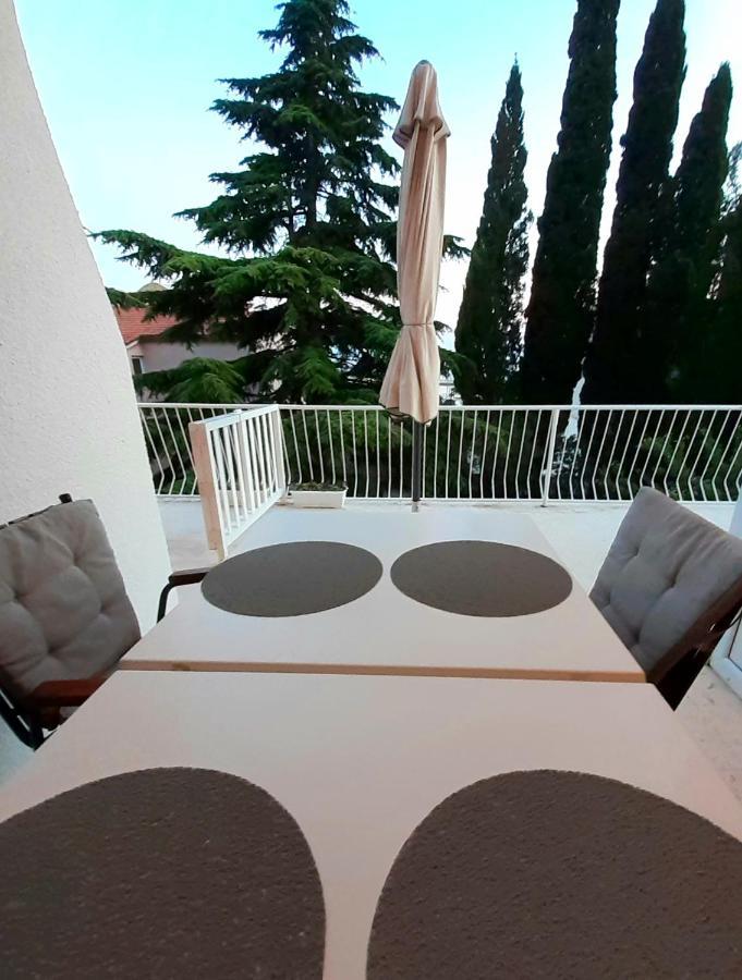 Villa Libe Baška Voda Esterno foto